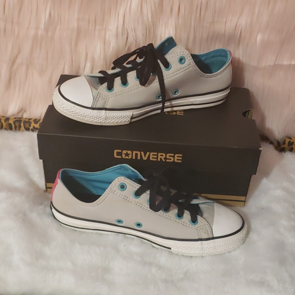 Double Tongue Converse